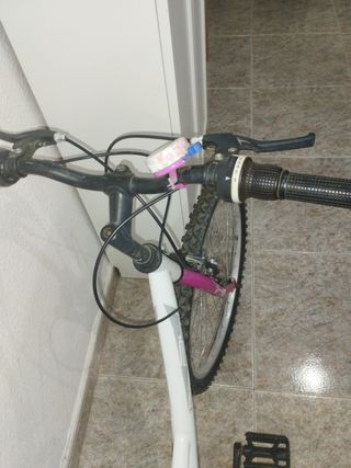 Bicicleta montaña 24" blanca