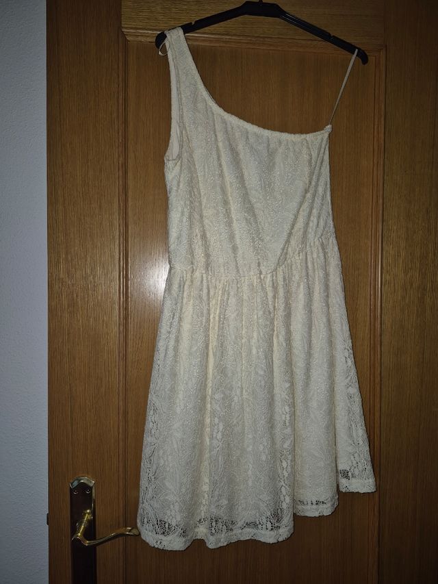 Vestido encaje beige verano