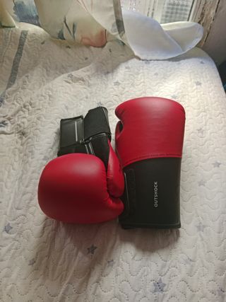Guantes boxeo Outshock rojos
