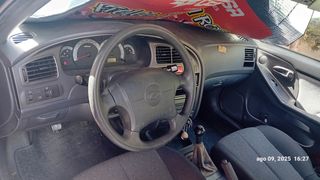 Hyundai Elantra 2004