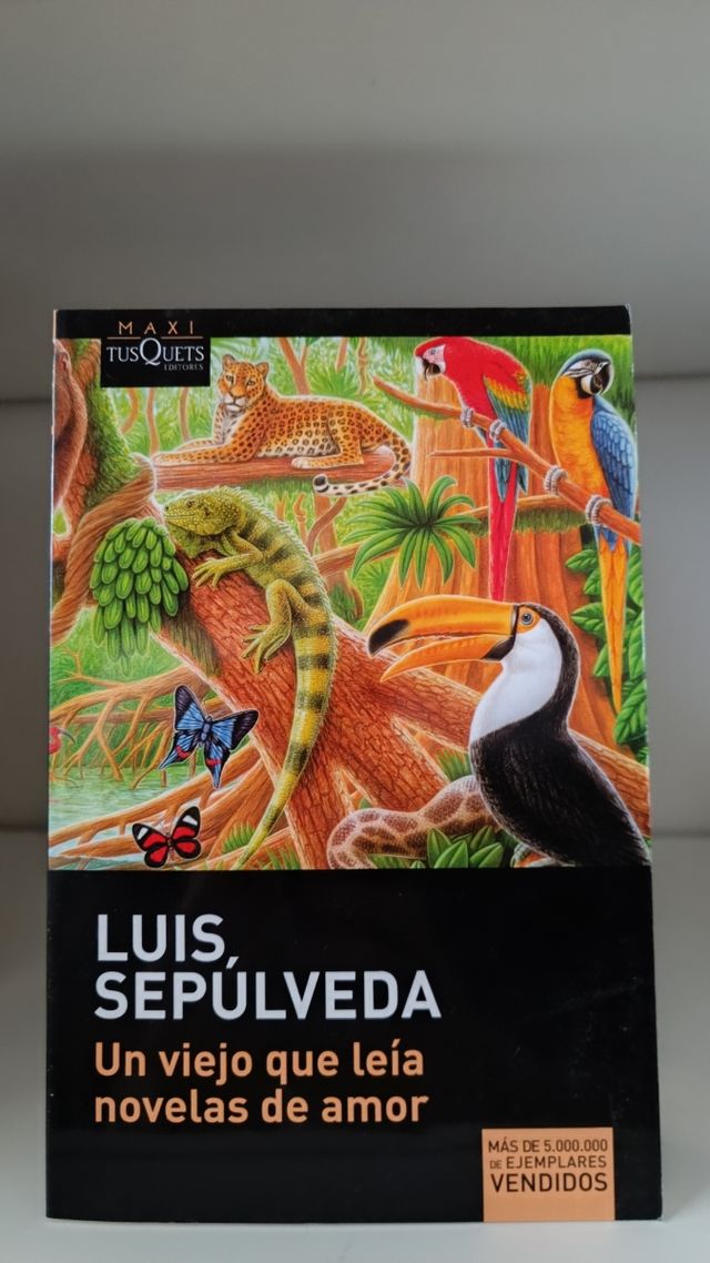 Un viejo que leía novelas de amor (Spanish Edit...