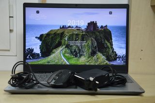 Portátil Lenovo IdeaPad S145 - i3 8GB