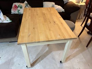 Mesa cristal y madera - Mesa alta con ruedas. 