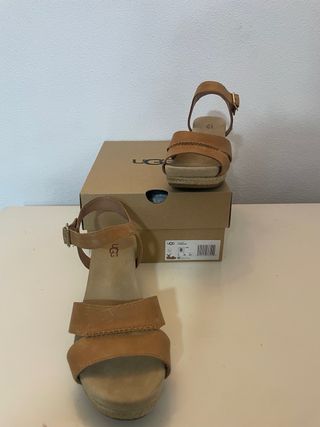 Sandalias UGG Berryessa Marrón - Talla 39