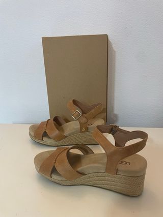 Sandalias UGG Berryessa Marrón - Talla 39