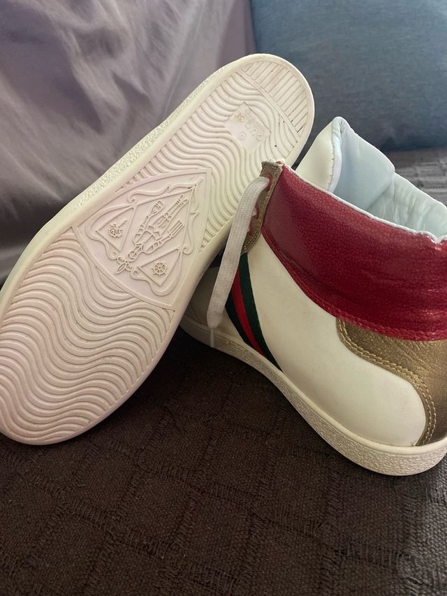 Zapatillas Gucci altas rojas y blancas