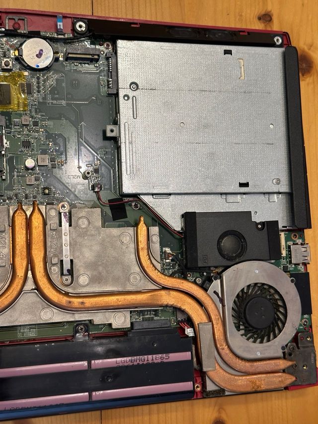 MSI Gaming GE62 6QD ApachePro Portátil para piezas