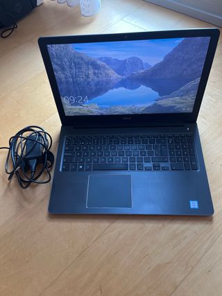 Dell Vostro 15 5000 Gris
