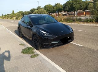 Tesla model Y 2022