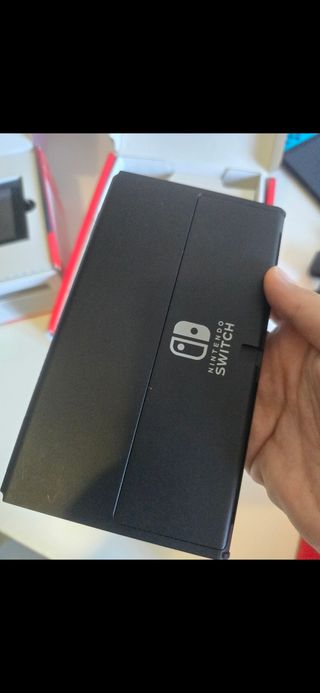 Nintendo Switch OLED bianca