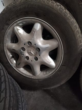 4 Llantas Mercedes 15" usadas