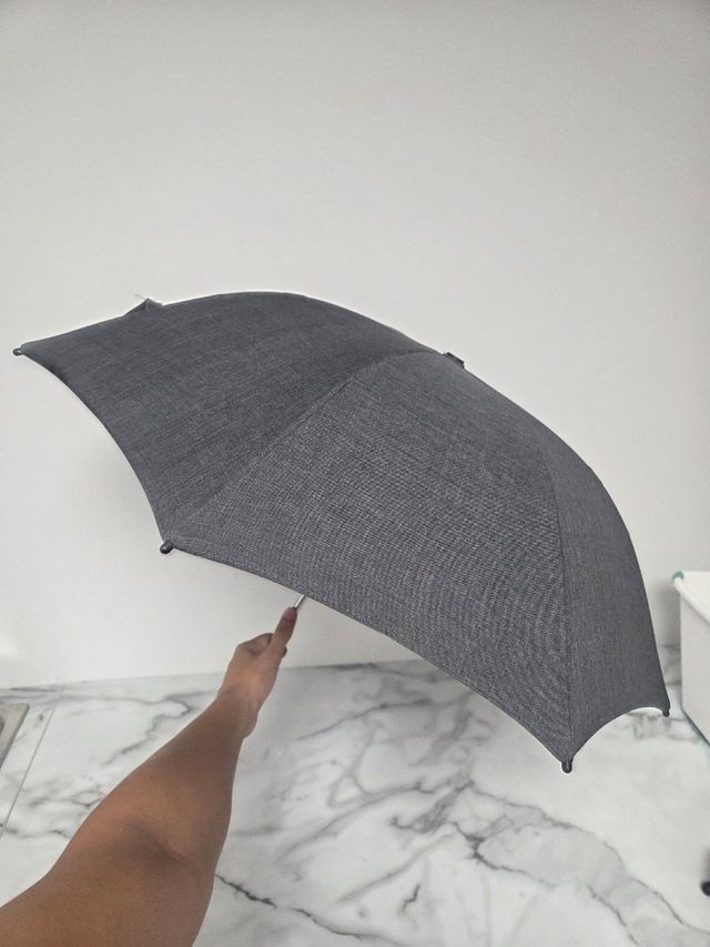 Parasol gris cochecito bebé