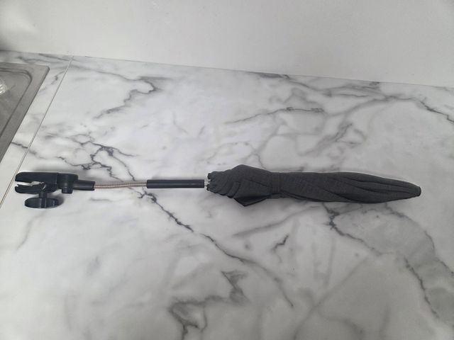 Parasol gris cochecito bebé