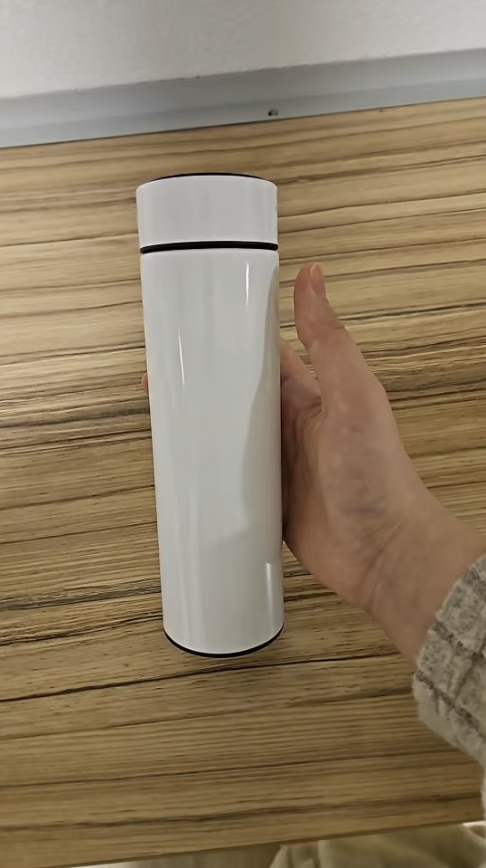 Termo blanco metalico