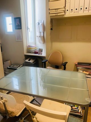 Mesa cristal despacho + silla