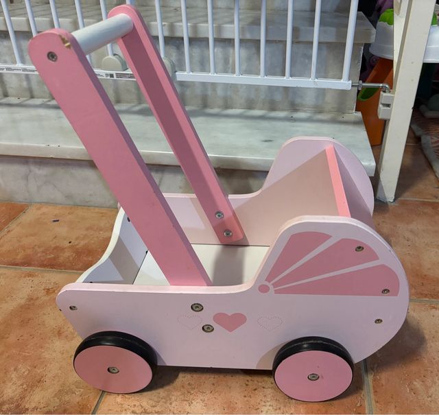 Carrito madera muñecas rosa