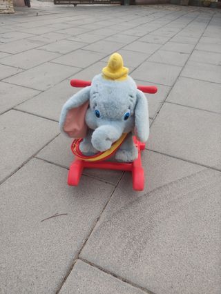 Elefante mecedora Dumbo
