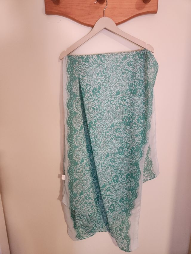 Pañuelo estampado paisley rosa y azul