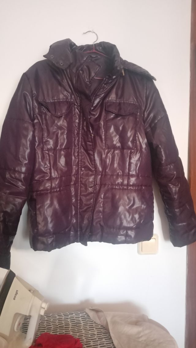 Cazadora acolchada morada