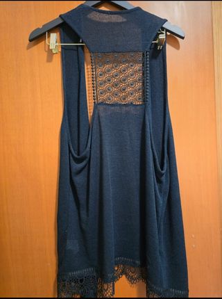 Gilet nero in maglia leggera