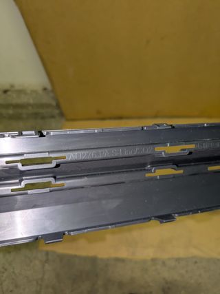 Moldura parachoques Audi Q2