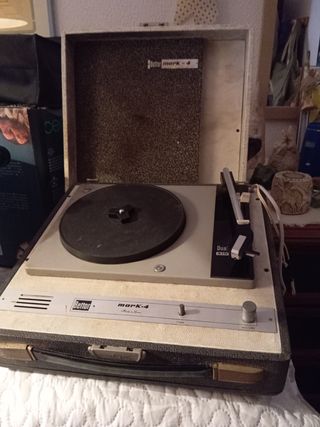 Tocadiscos Bettor Mark-4 Dual 410