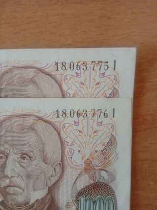 Billetes Argentina: 10 y 1000 pesos