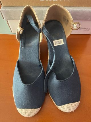 Zapatos cuña mujer beige-negro