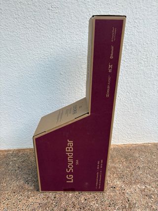 Barra de sonido: LG SN4 Soundbar 2.1ch - 300W