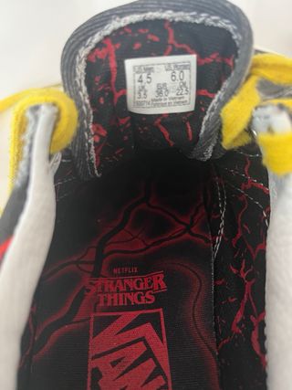 VANS Style 36 - Edición Stranger Things
