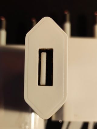 5 Carregadores USB 5V - Novos