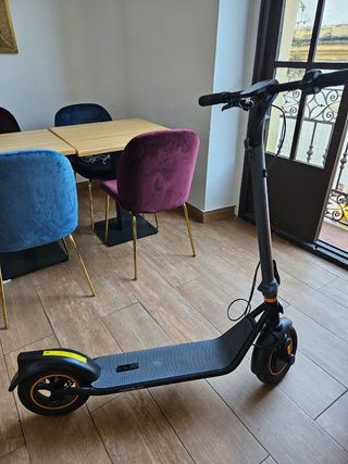 Patinete eléctrico nuevo.