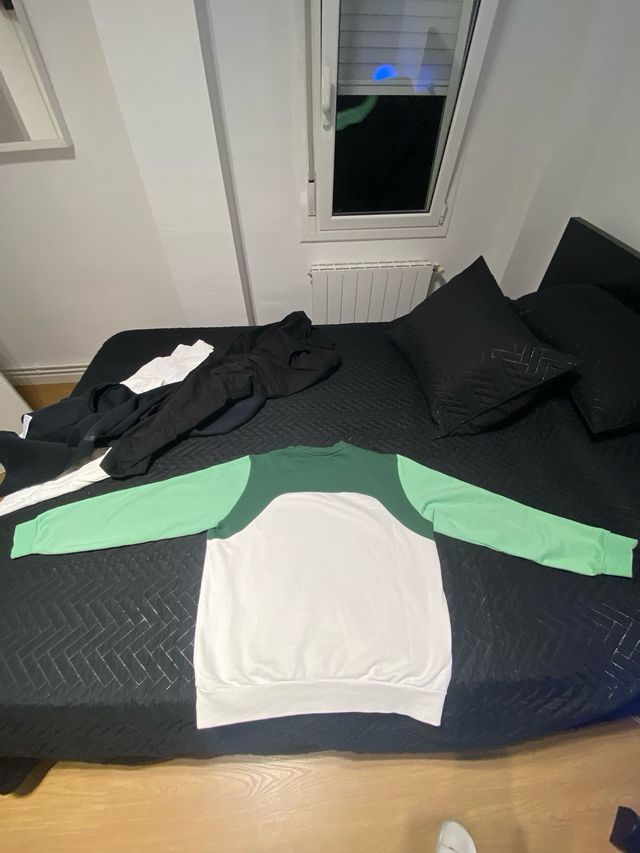Sudadera Lacoste verde y blanca