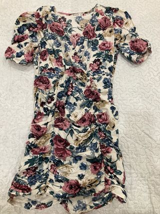 Vestido Stradivarius floral