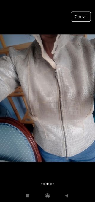 Chaqueta Mercredit beige talla M