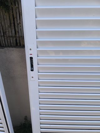 Persianas aluminio blancas. 4 unidades