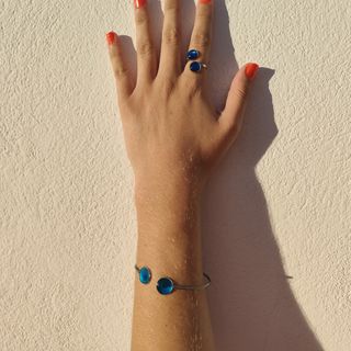 Anillo de 2 bolas resina azul y acero plateado