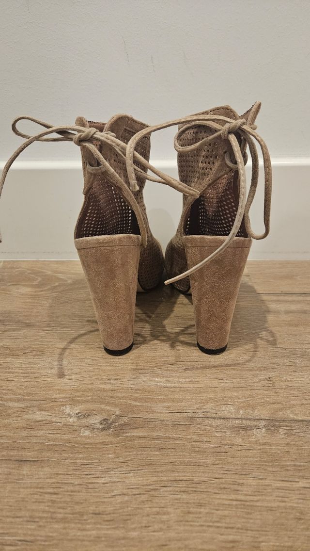 Botines Pedro Miralles beige