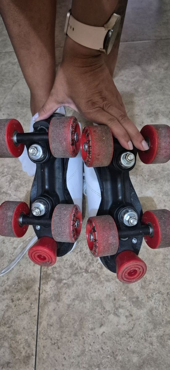 Patines clásicos blancos 4 ruedas