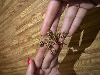 Pendientes dorados baturra