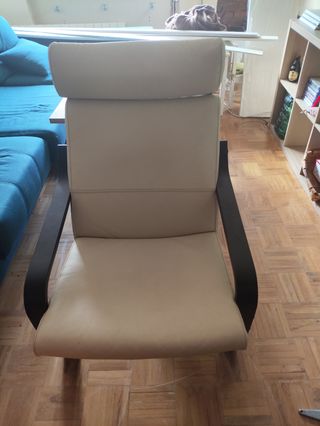 Silla mecedora beige - piel sintética