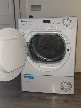 Secadora Candy Smart 8 kg Condensación 8meses uso