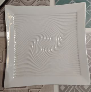 Platos porcelana blancos 
