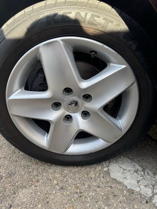 llantas con tapacubos Renaul Megane 3