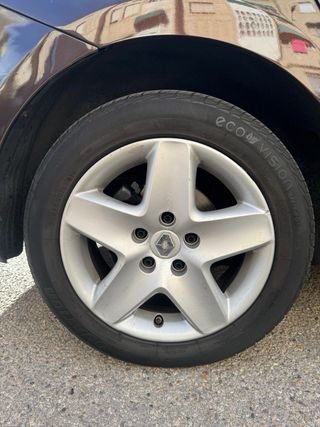 llantas con tapacubos Renaul Megane 3