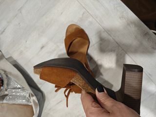 Sandalias tacón alto camel