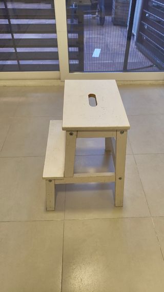 Escalera madera 2 peldaños blanca