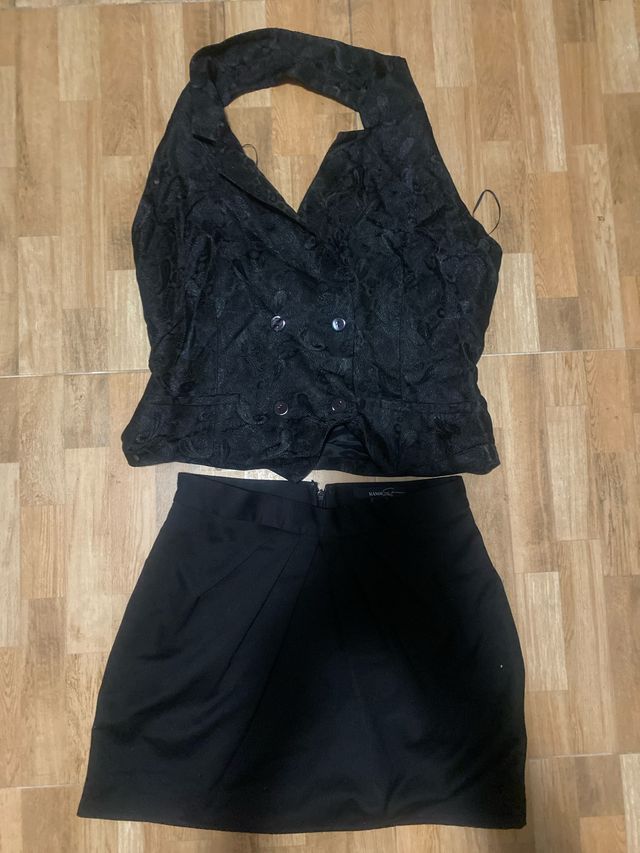 Conjunto falda y chaleco negro