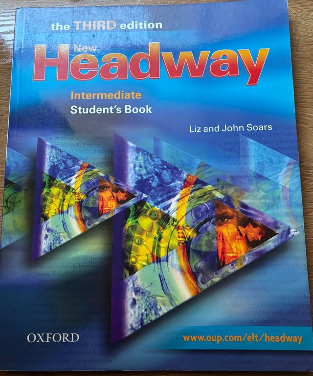 New Headway Intermediate: Student's Book 3rd Ed...