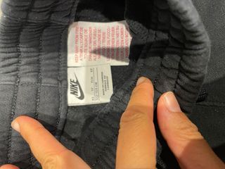 4 Sudadera 1 pantalon Nike niño 122-128